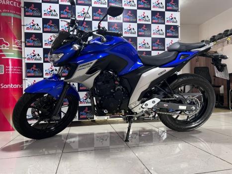 YAMAHA YS Fazer 250 , Foto 3