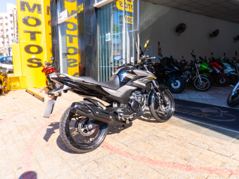 YAMAHA YS Fazer 250 , Foto 4