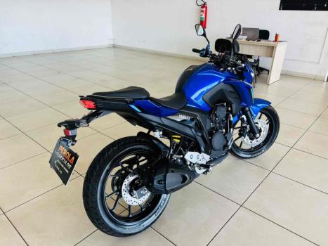 YAMAHA YS Fazer 250 , Foto 4