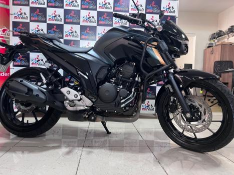 YAMAHA YS Fazer 250 , Foto 4