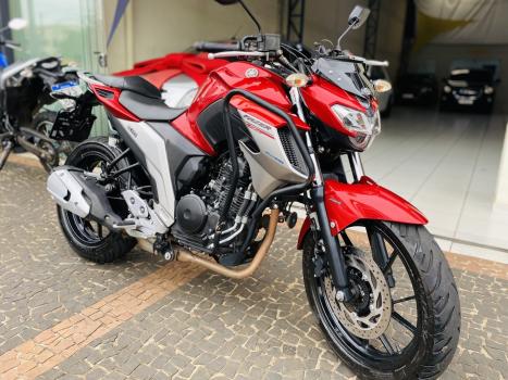 YAMAHA YS Fazer 250 , Foto 3