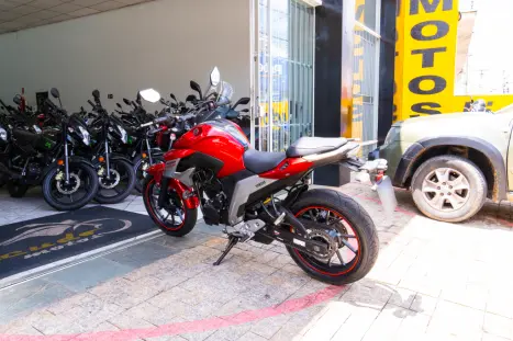 YAMAHA YS Fazer 250 , Foto 3