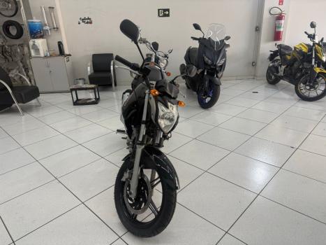 YAMAHA YS Fazer 250 , Foto 3