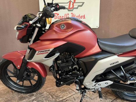 YAMAHA YS Fazer 250 , Foto 3