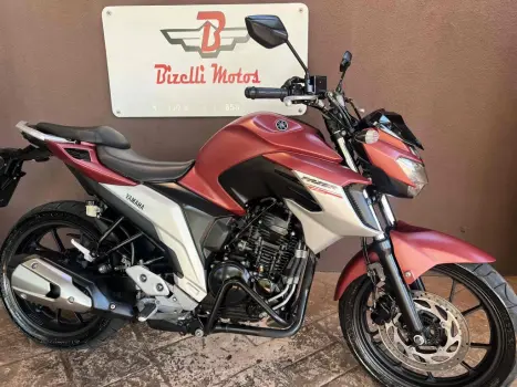 YAMAHA YS Fazer 250 , Foto 6