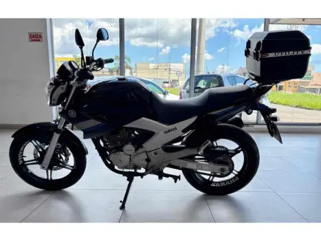 YAMAHA YS Fazer 250 LIMITED EDITION, Foto 4