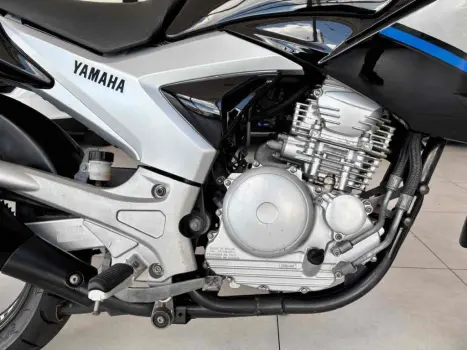 YAMAHA YS Fazer 250 LIMITED EDITION, Foto 11