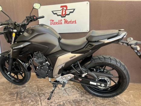 YAMAHA YS Fazer 250 , Foto 4