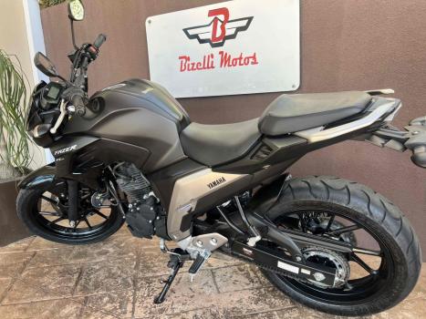 YAMAHA YS Fazer 250 , Foto 6