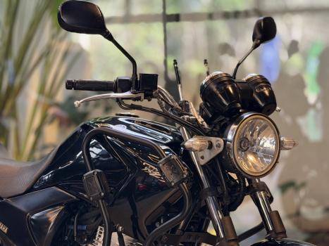 YAMAHA YS Fazer 250 LIMITED EDITION, Foto 3