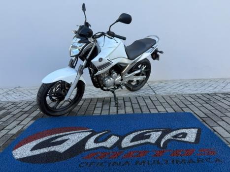 YAMAHA YS Fazer 250 , Foto 3