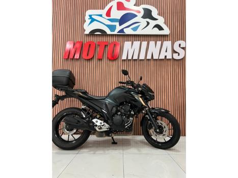 YAMAHA YS Fazer 250 LIMITED EDITION, Foto 5