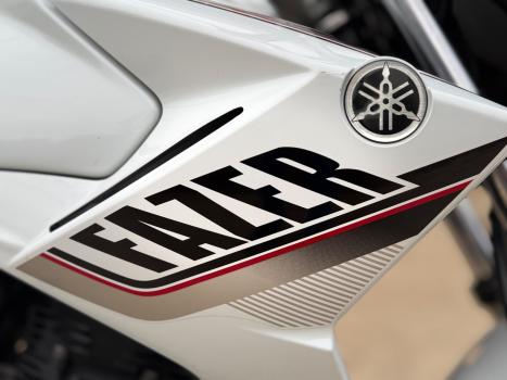 YAMAHA YS Fazer 250 LIMITED EDITION, Foto 5