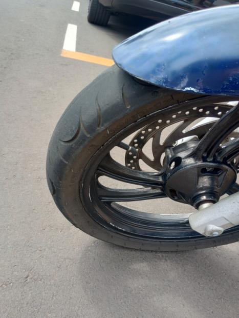 YAMAHA YS Fazer 250 , Foto 6