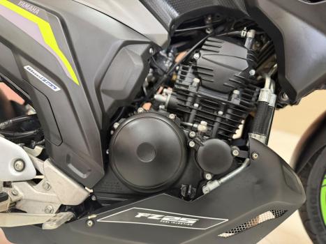 YAMAHA YS Fazer 250 LIMITED EDITION, Foto 13
