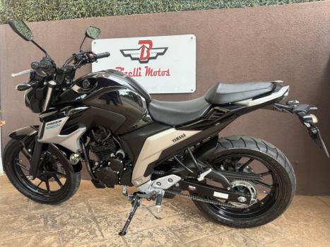 YAMAHA YS Fazer 250 BLUE FLEX, Foto 2