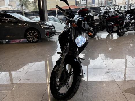 YAMAHA YS Fazer 250 LIMITED EDITION, Foto 2