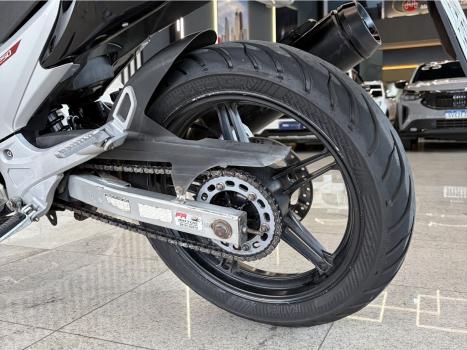 YAMAHA YS Fazer 250 LIMITED EDITION, Foto 12