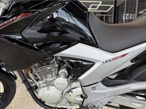 YAMAHA YS Fazer 250 LIMITED EDITION, Foto 15