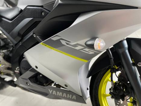 YAMAHA YZF R15 150 ABS, Foto 9