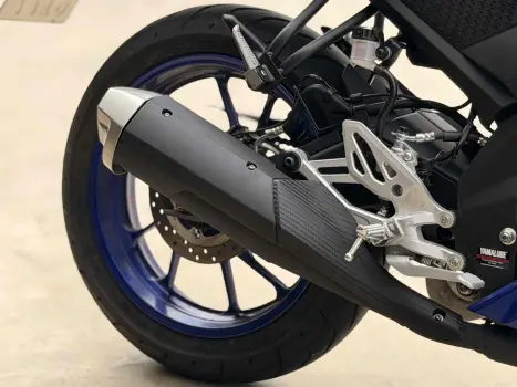 YAMAHA YZF R15 150 ABS, Foto 8
