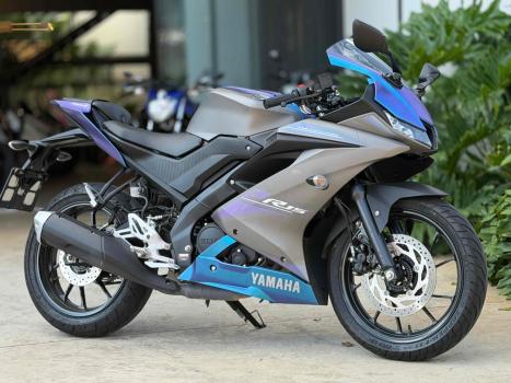 YAMAHA YZF R15 150 ABS, Foto 1