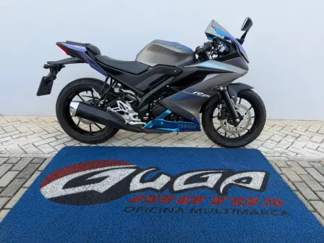 YAMAHA YZF R15 150 ABS, Foto 1