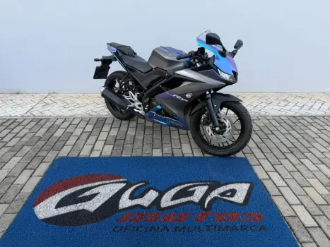 YAMAHA YZF R15 150 ABS, Foto 3