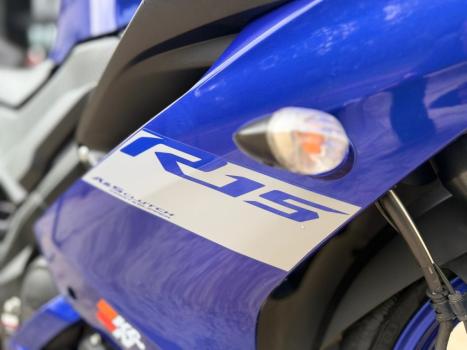 YAMAHA YZF R15 150 ABS, Foto 3