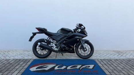 YAMAHA YZF R15 150 ABS, Foto 2