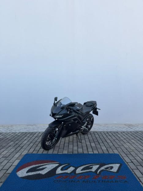 YAMAHA YZF R15 150 ABS, Foto 4
