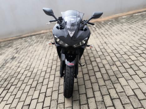 YAMAHA YZF R3 320 ABS, Foto 3