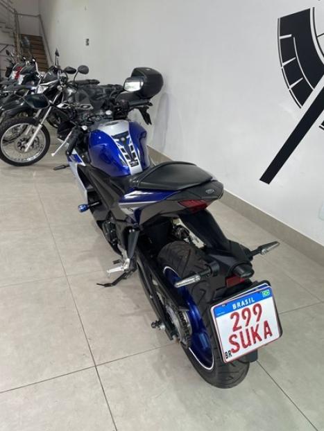 YAMAHA YZF R3 320 ABS, Foto 4