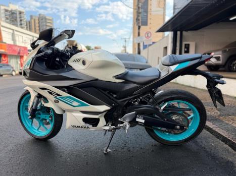 YAMAHA YZF R3 320 ABS, Foto 6