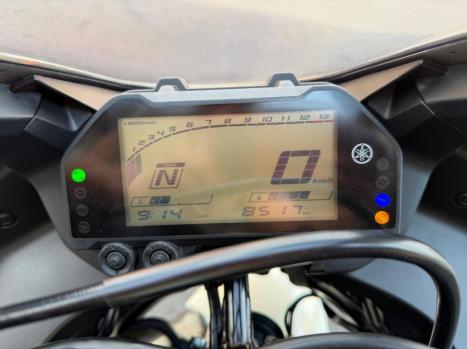 YAMAHA YZF R3 320 ABS, Foto 7