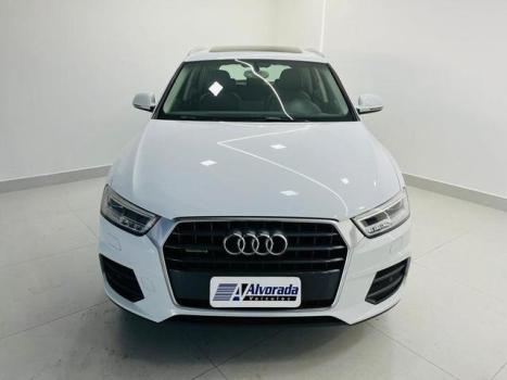 AUDI Q3 1.4 4P TFSI AMBIENTE S-TRONIC AUTOMTICO, Foto 2