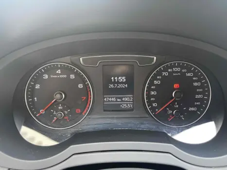 AUDI Q3 1.4 4P TFSI FLEX PRESTIGE S-TRONIC AUTOMTICO, Foto 9