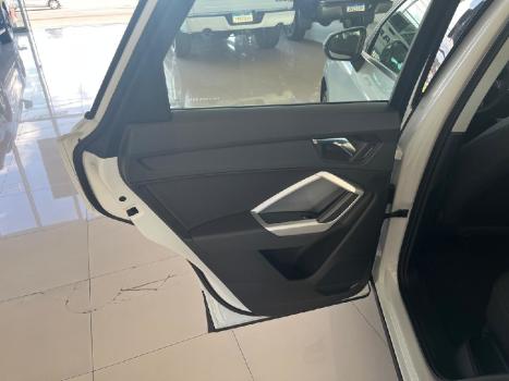 AUDI Q3 1.4 4P TFSI FLEX PRESTIGE S-TRONIC AUTOMTICO, Foto 8