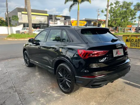 AUDI Q3 2.0 4P 40 TFSI SPORTBACK PERMORMANCE BLACK PLUS QUATTRO TIPTRONIC AUTOMTICO, Foto 6