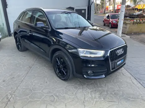 AUDI Q3 2.0 4P TFSI AMBIENTE QUATTRO S-TRONIC AUTOMTICO, Foto 4