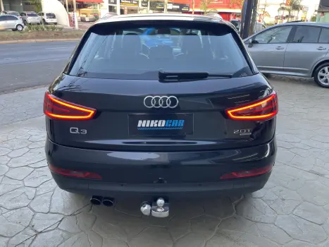 AUDI Q3 2.0 4P TFSI AMBIENTE QUATTRO S-TRONIC AUTOMTICO, Foto 5
