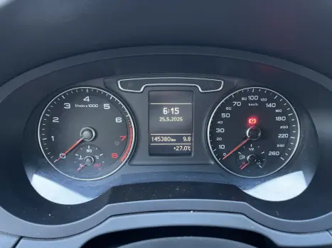 AUDI Q3 2.0 4P TFSI AMBIENTE QUATTRO S-TRONIC AUTOMTICO, Foto 6
