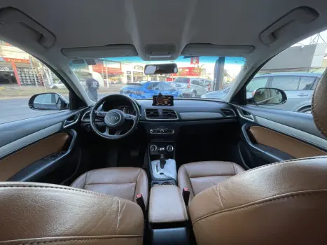 AUDI Q3 2.0 4P TFSI AMBIENTE QUATTRO S-TRONIC AUTOMTICO, Foto 8