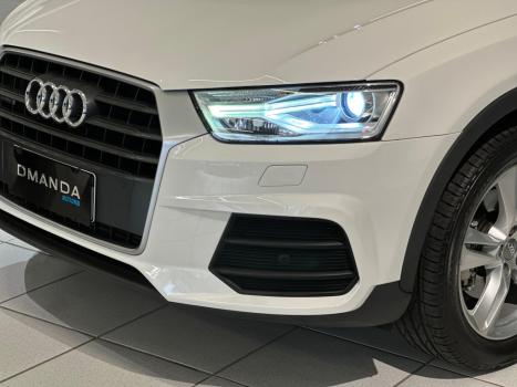 AUDI Q3 2.0 4P TFSI AMBIENTE QUATTRO S-TRONIC AUTOMTICO, Foto 4