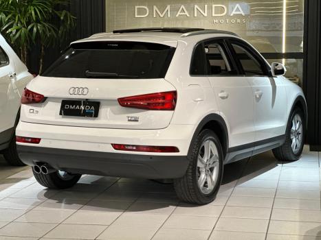AUDI Q3 2.0 4P TFSI AMBIENTE QUATTRO S-TRONIC AUTOMTICO, Foto 5