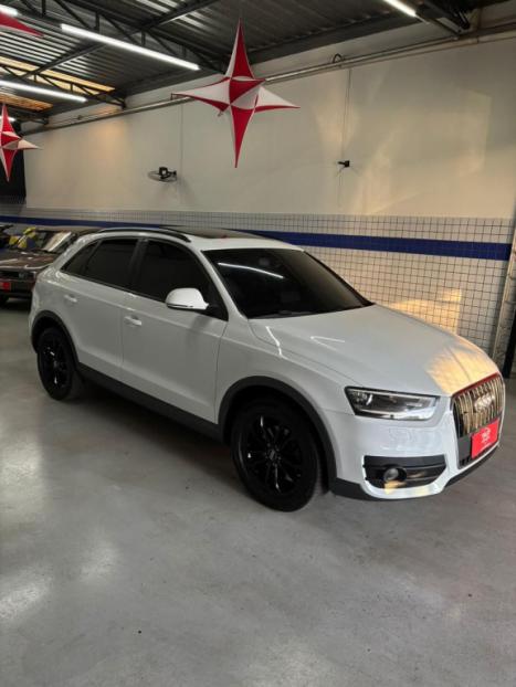 AUDI Q3 2.0 4P TFSI AMBIENTE QUATTRO S-TRONIC AUTOMTICO, Foto 4