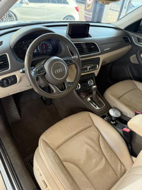 AUDI Q3 2.0 4P TFSI AMBIENTE QUATTRO S-TRONIC AUTOMTICO, Foto 11