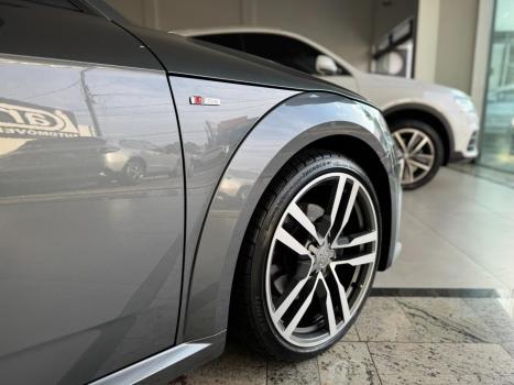 AUDI TT 2.0 TFSI COUP AMBITION S-TRONIC AUTOMTICO, Foto 4