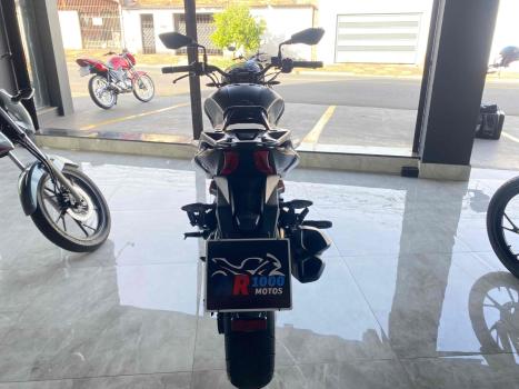 BAJAJ Dominar 400 , Foto 5