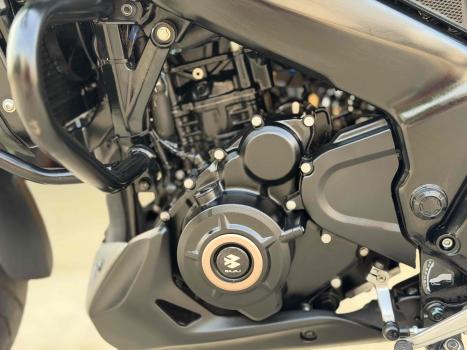 BAJAJ Dominar 400 , Foto 8